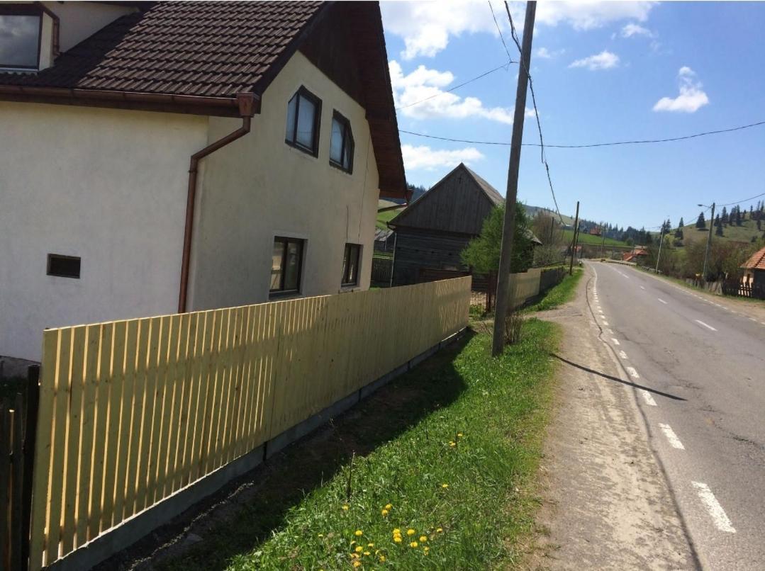 Karacsony Guest House Lunca de Sus Bagian luar foto